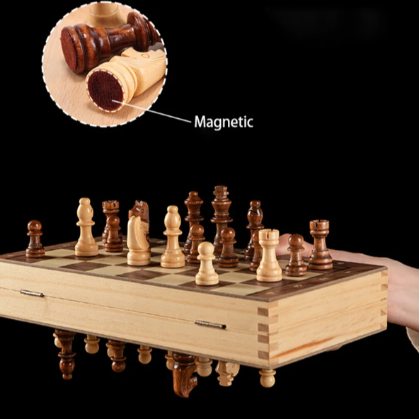 Foldable Wood Magnetic Chess Board Set